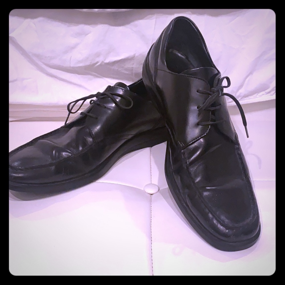 Todd Black Men’s Lace Up dress shoe Tod’s